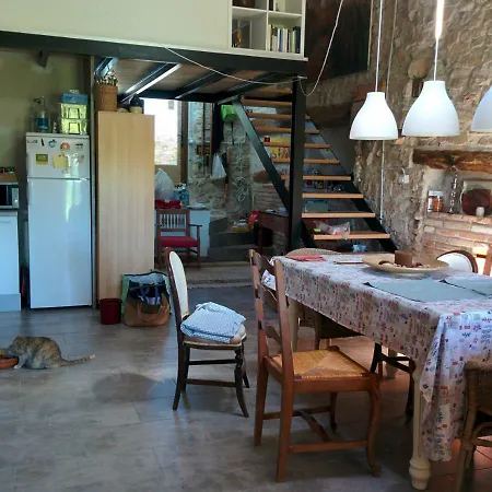 木屋 Pinyol *